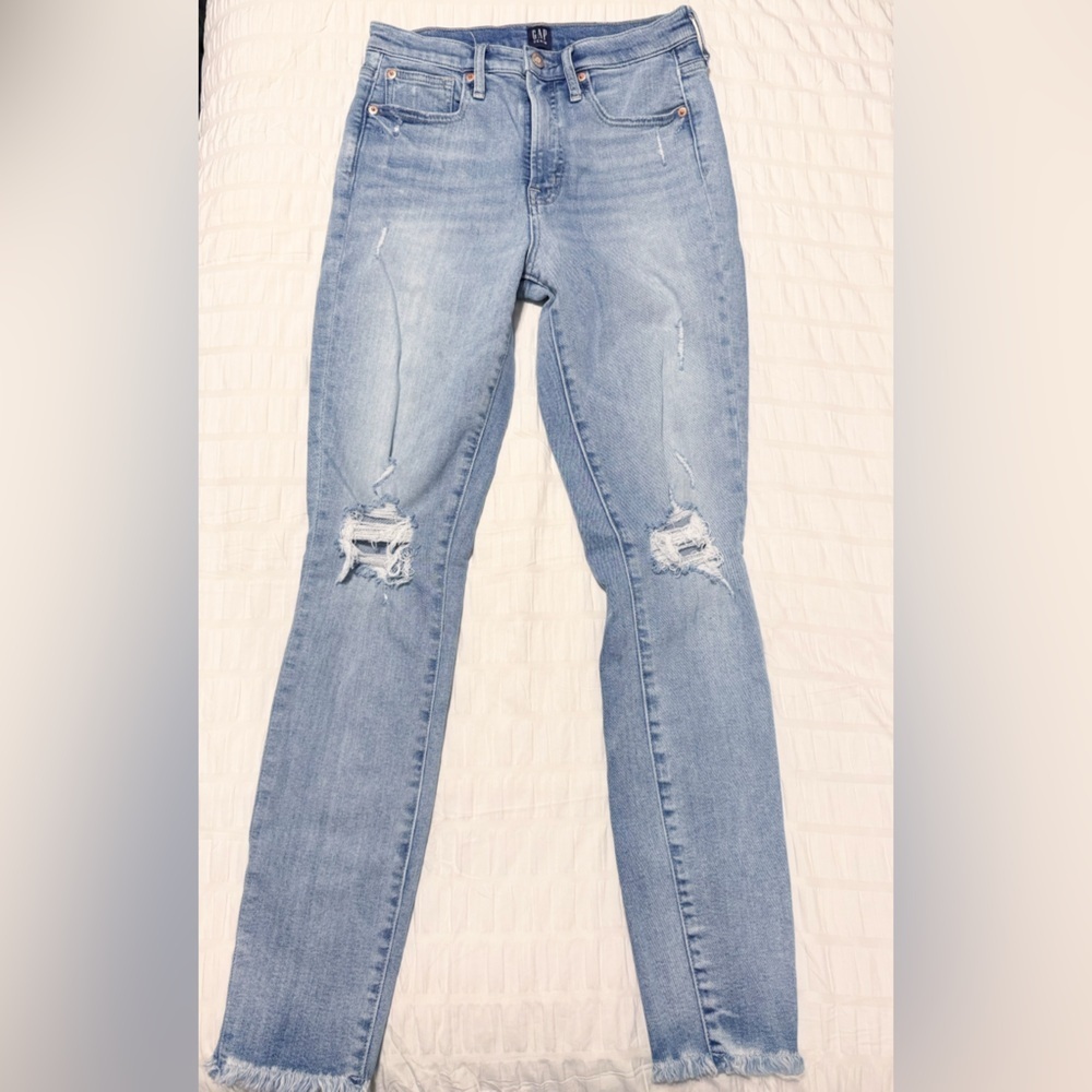 NWOT GAP High Rise Skinny Distressed Jeans True Skinny Raw Hem Tall 4 Size 27